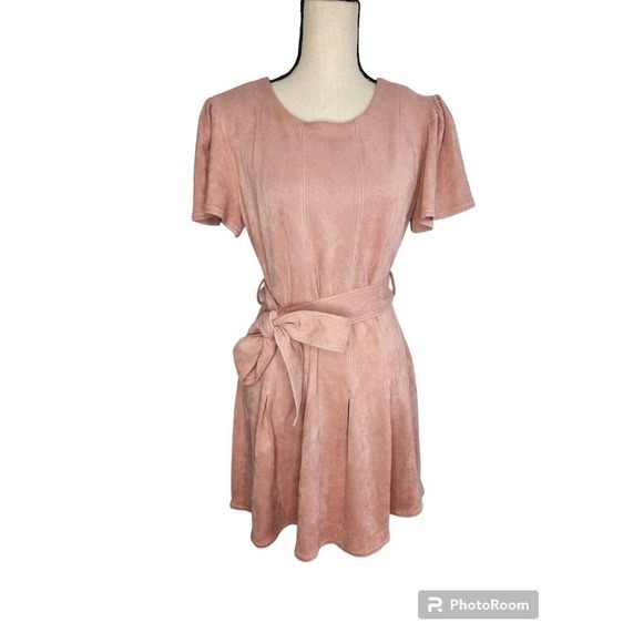 Fate Flutter Short Sleeve Summer Dress Cinched Belt Waist Pleated NWT Size M - Picture 3 of 12